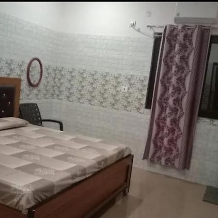 Shri Jagannath Dham Hotel Vrindāvan Eksteriør billede