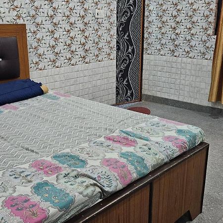 Shri Jagannath Dham Hotel Vrindāvan Eksteriør billede
